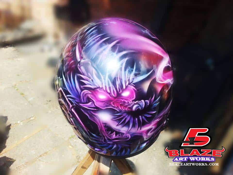 airbrushed-custom-motorcycle-helmet